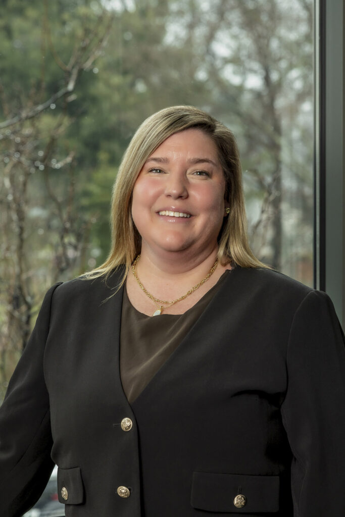 Casey Epps headshot